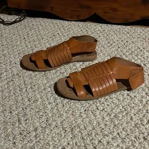 Leather sandal.
